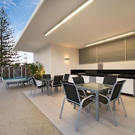 Ocean Pacific Resort - Official Broadbeach Exterior foto